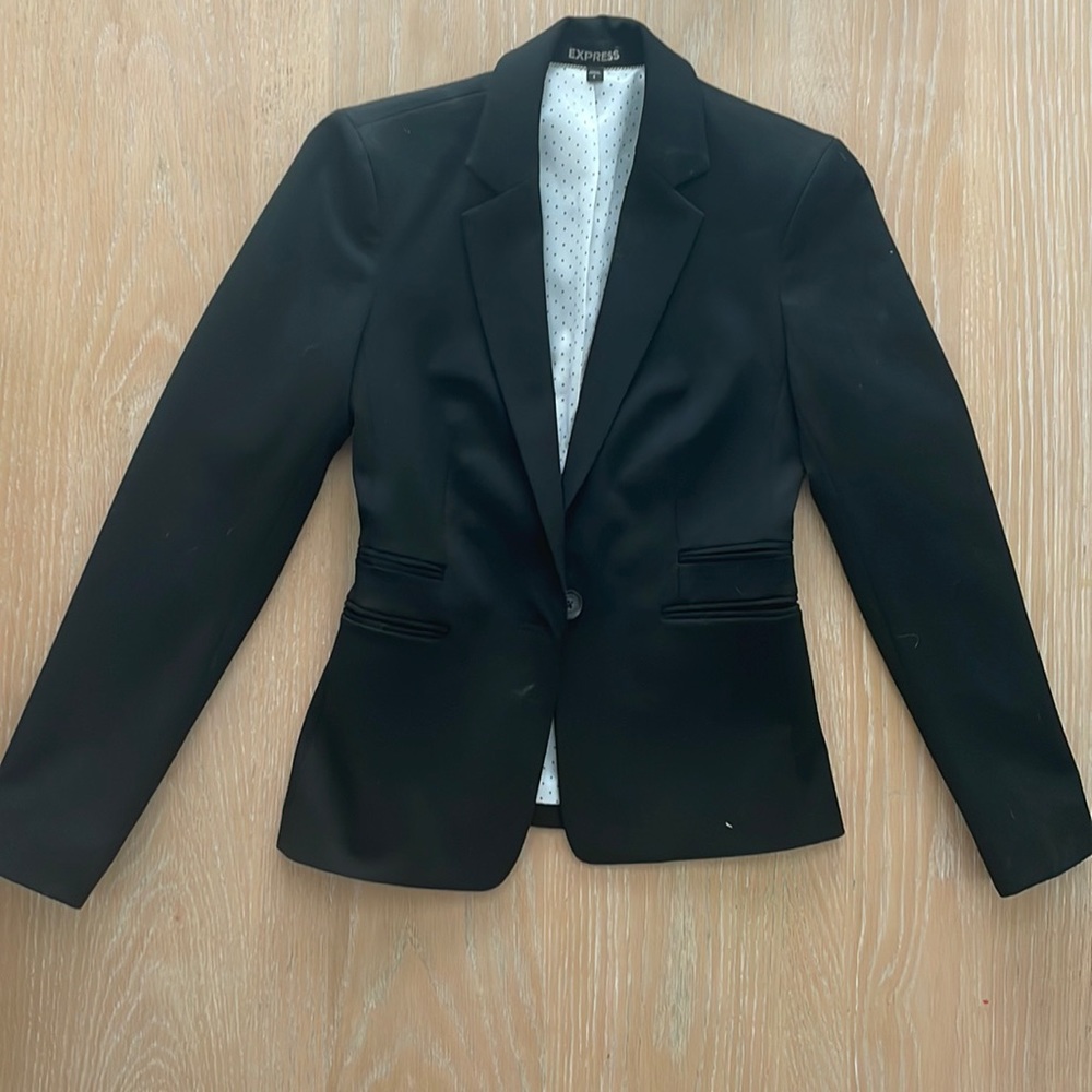Express Women’s one button suit jacket